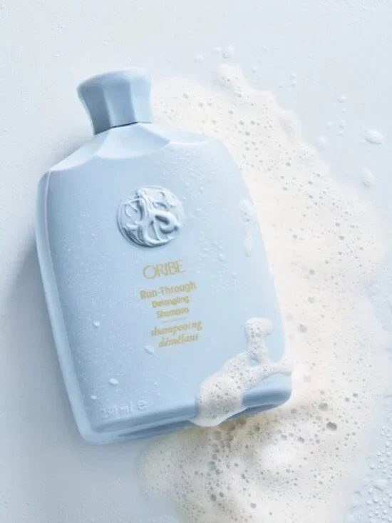 Oribe Run-Through Detangling Shampoo 8.5 oz - Picture 5 of 10